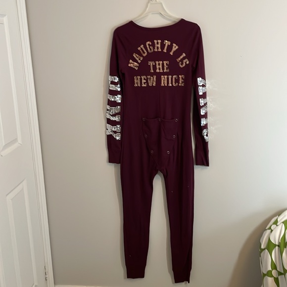 PINK women’s onesie pyjama dark purple size medium - Picture 2 of 2